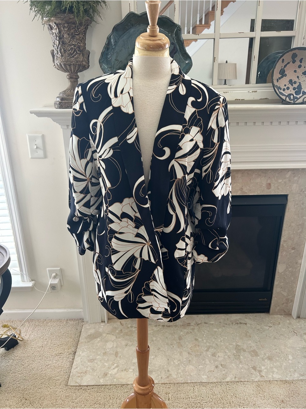 Chico’s Ruched Sleeve Navy and White Floral Blazer